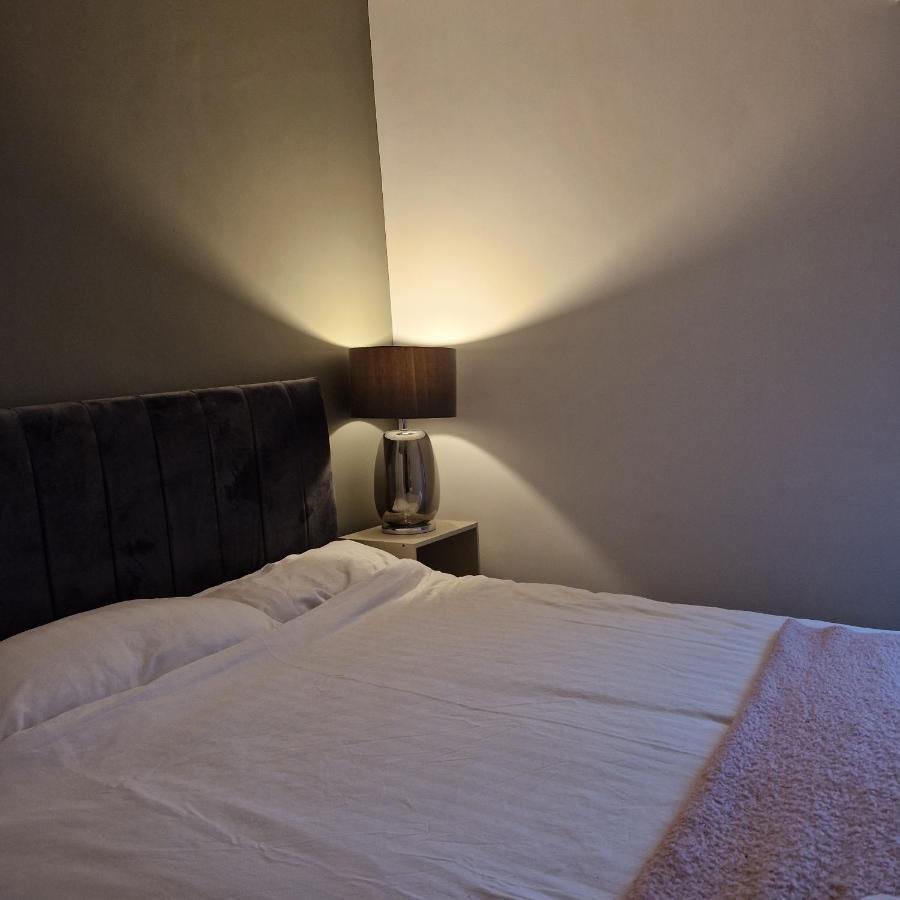 Central Belfast Town House Екстер'єр фото